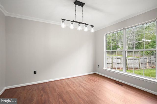 8229 SUNSET DR, Manassas, VA 20110