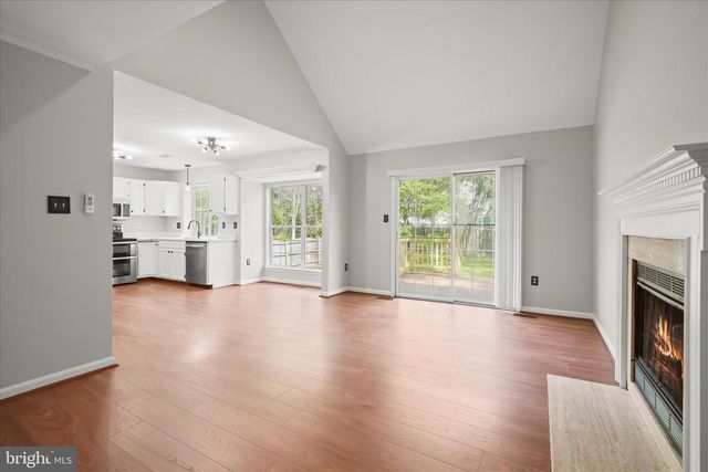8229 SUNSET DR, Manassas, VA 20110