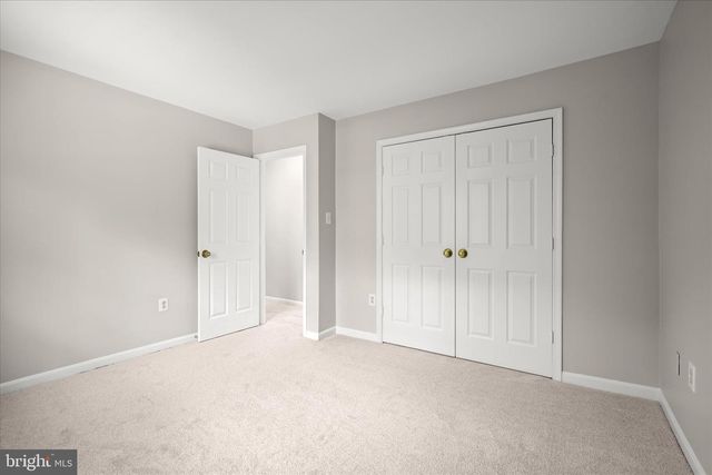 8229 SUNSET DR, Manassas, VA 20110
