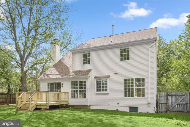 8229 SUNSET DR, Manassas, VA 20110