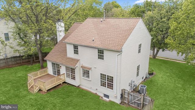 8229 SUNSET DR, Manassas, VA 20110