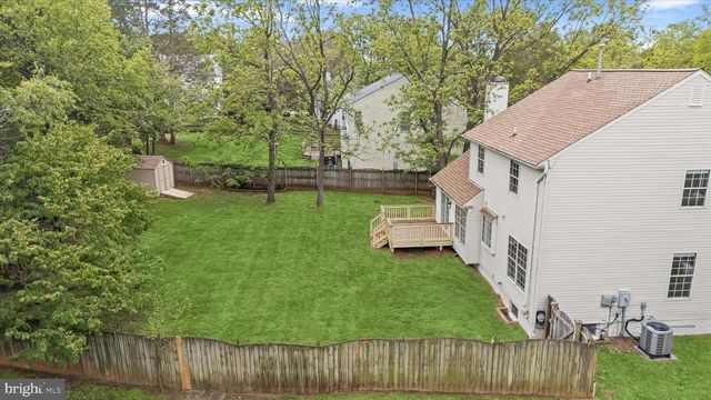 8229 SUNSET DR, Manassas, VA 20110