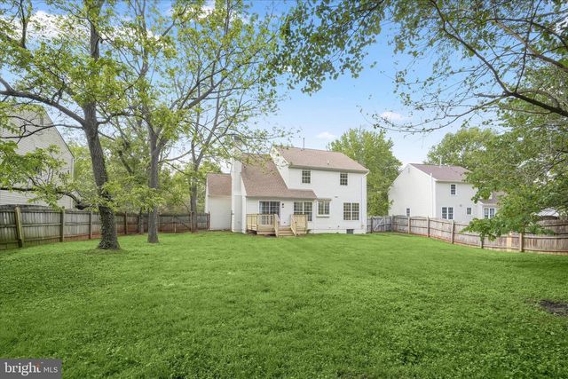 8229 SUNSET DR, Manassas, VA 20110