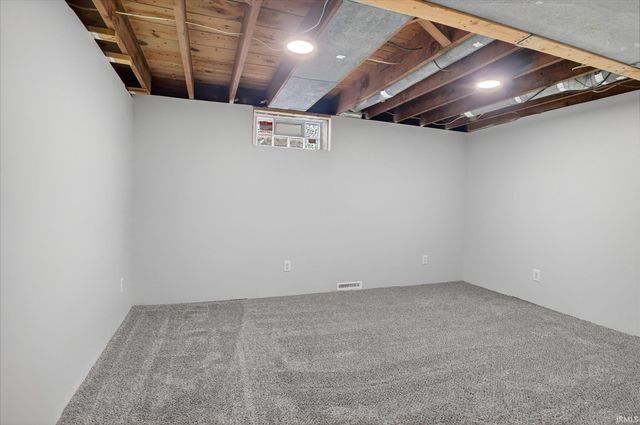 20391 Roosevelt Road, South Bend, IN 46614