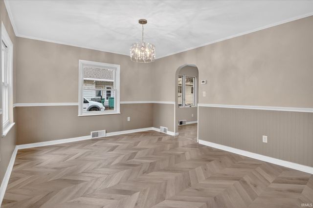 20391 Roosevelt Road, South Bend, IN 46614