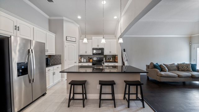 244 Valley View Drive, Waxahachie, TX 75167