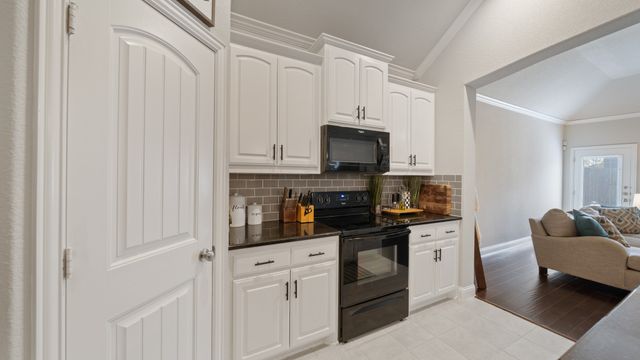 244 Valley View Drive, Waxahachie, TX 75167