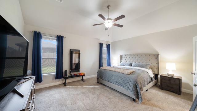 244 Valley View Drive, Waxahachie, TX 75167