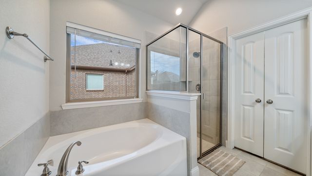 244 Valley View Drive, Waxahachie, TX 75167