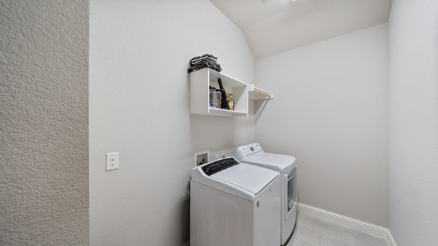 244 Valley View Drive, Waxahachie, TX 75167