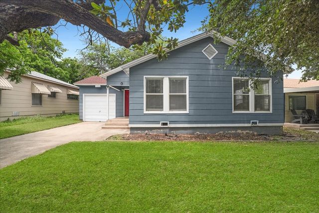 4006 Curzon Avenue, Fort Worth, TX 76107