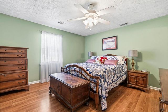 1530 Highway 155 N, Mcdonough, GA 30252
