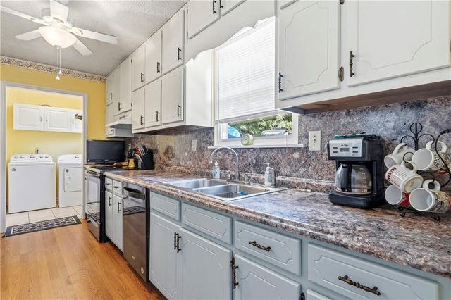 1530 Highway 155 N, Mcdonough, GA 30252