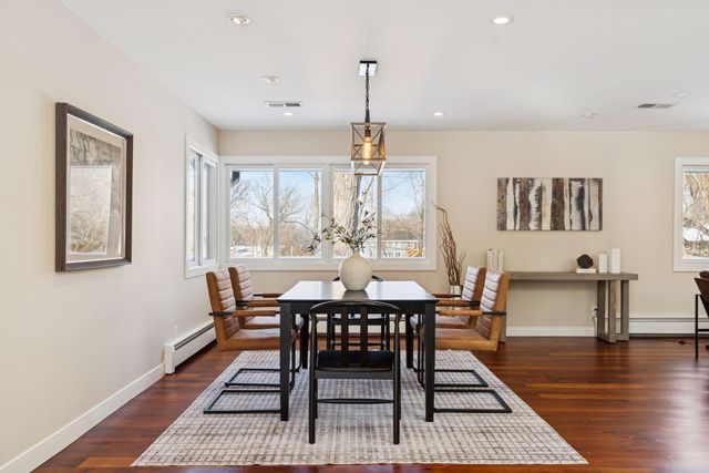 17100 Hampton Court, Minnetonka, MN 55345