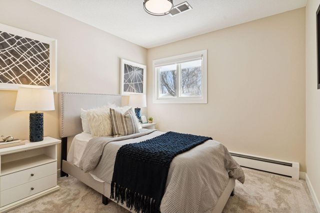 17100 Hampton Court, Minnetonka, MN 55345
