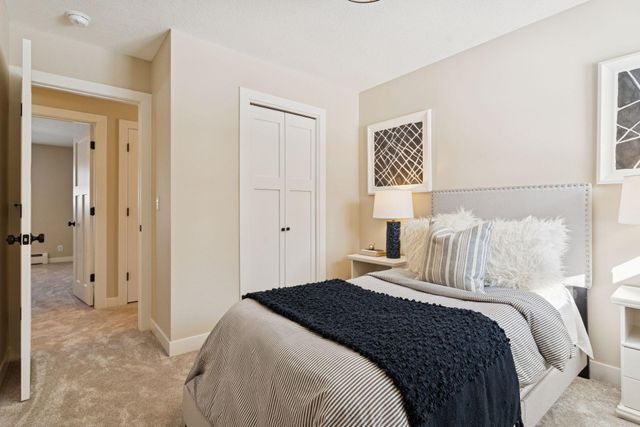 17100 Hampton Court, Minnetonka, MN 55345