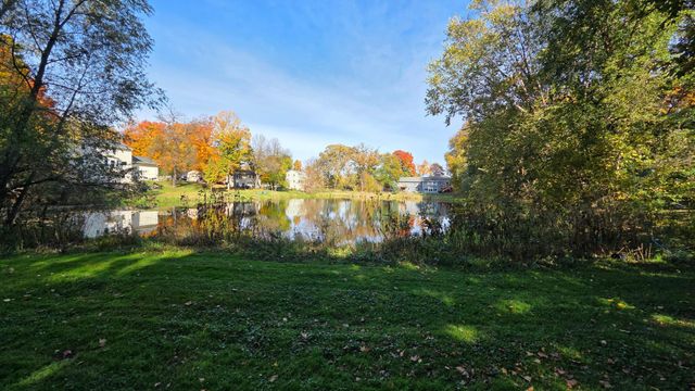 17100 Hampton Court, Minnetonka, MN 55345