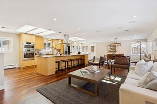 17100 Hampton Court, Minnetonka, MN 55345