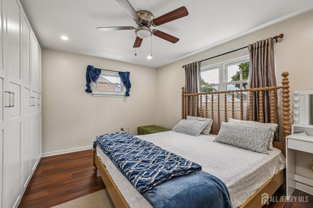 218 McFarlane Road, Colonia, NJ 07067