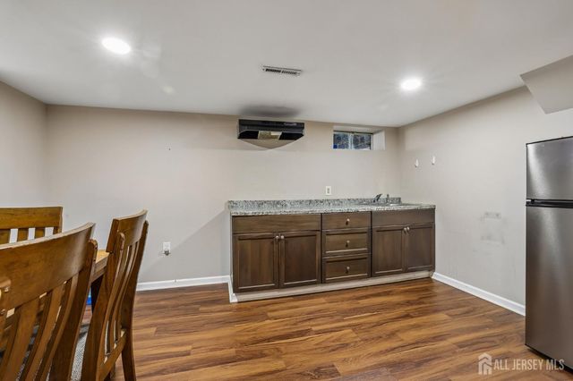 218 McFarlane Road, Colonia, NJ 07067