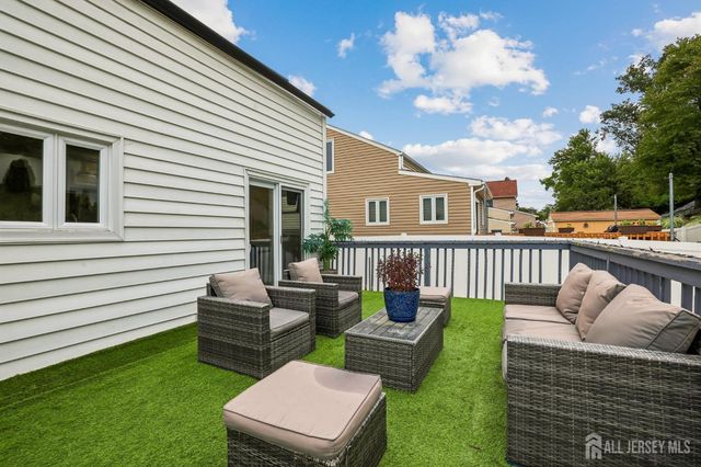 218 McFarlane Road, Colonia, NJ 07067