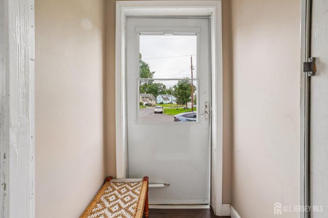 218 McFarlane Road, Colonia, NJ 07067