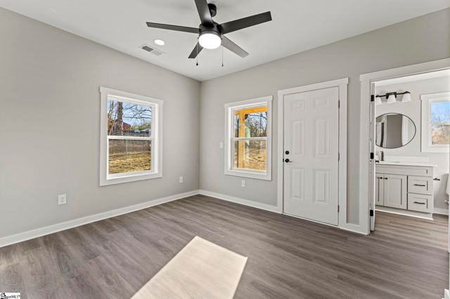 8 Powell Street, Seneca, SC 29678