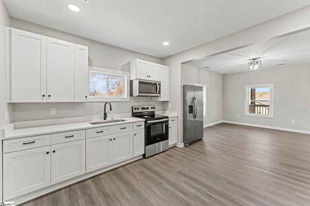 8 Powell Street, Seneca, SC 29678