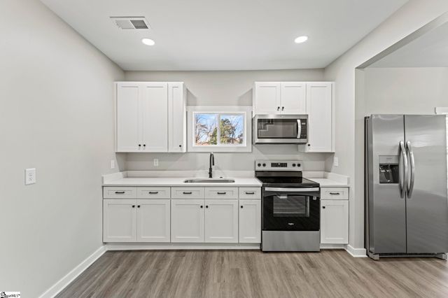 8 Powell Street, Seneca, SC 29678