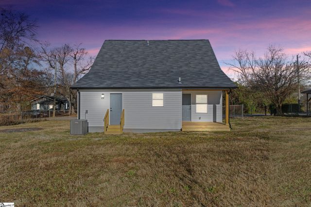 8 Powell Street, Seneca, SC 29678