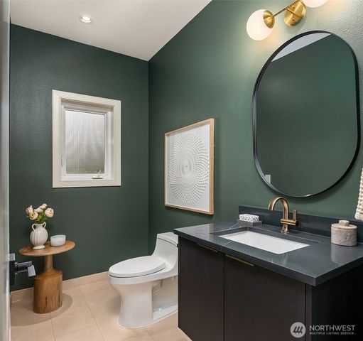 3246 W Lake Sammamish Parkway NE, Redmond, WA 98052
