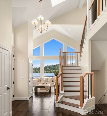 3246 W Lake Sammamish Parkway NE, Redmond, WA 98052