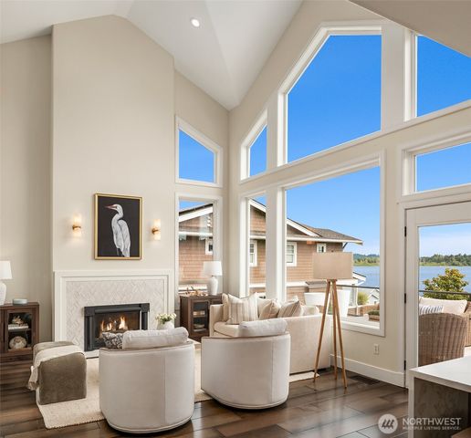 3246 W Lake Sammamish Parkway NE, Redmond, WA 98052