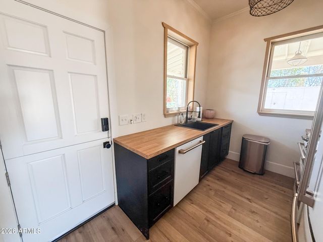 124 W 1ST Street, Mesa, AZ 85201