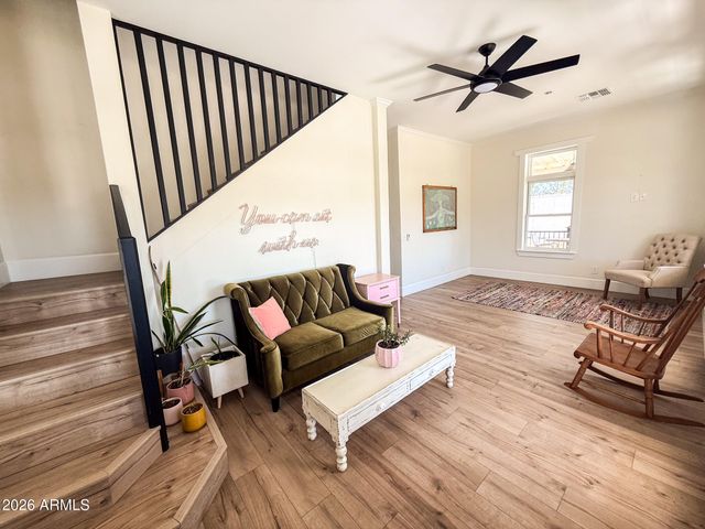 124 W 1ST Street, Mesa, AZ 85201