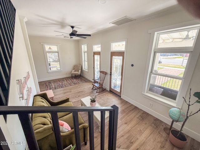 124 W 1ST Street, Mesa, AZ 85201