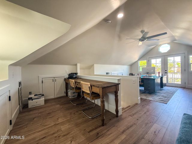 124 W 1ST Street, Mesa, AZ 85201