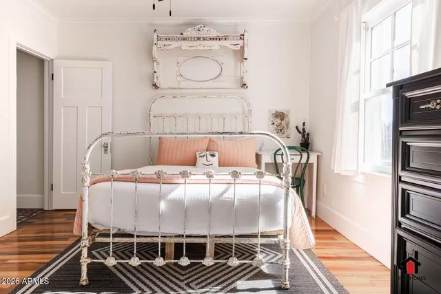 124 W 1ST Street, Mesa, AZ 85201