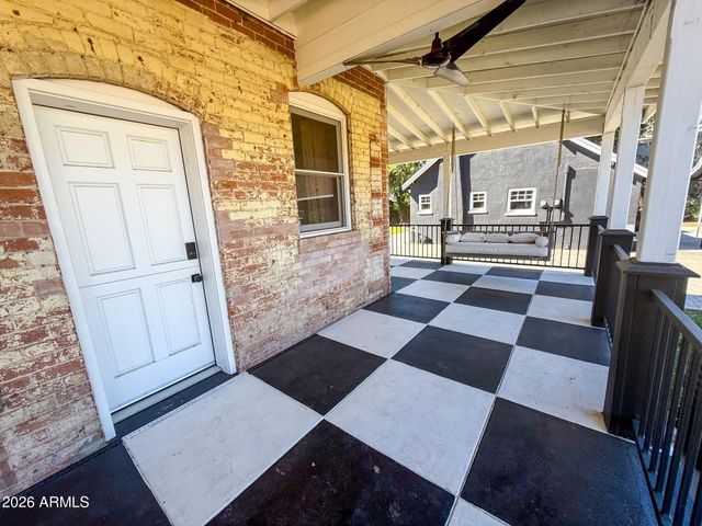 124 W 1ST Street, Mesa, AZ 85201