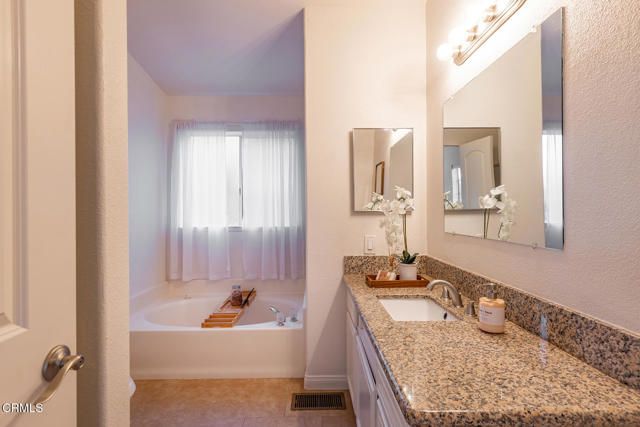 253 N Poli Avenue, Ojai, CA 93023