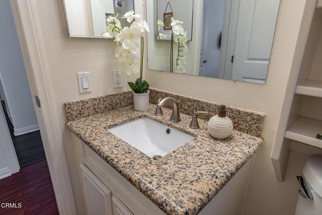 253 N Poli Avenue, Ojai, CA 93023