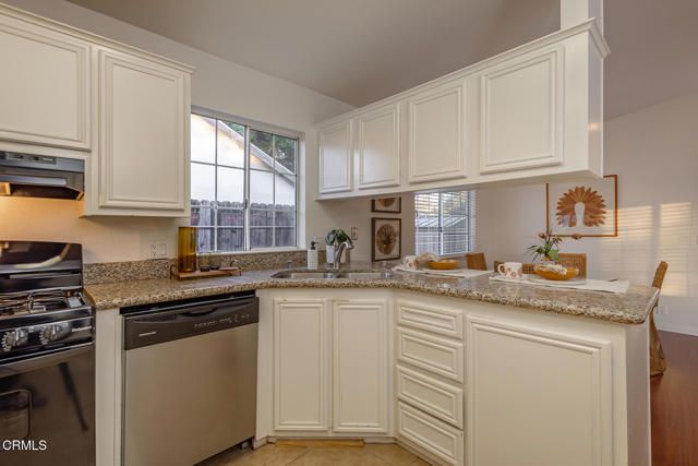 253 N Poli Avenue, Ojai, CA 93023