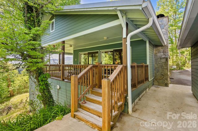 479 Old Dummy Line Road, Balsam, NC 28707