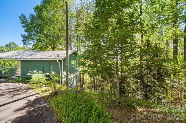 479 Old Dummy Line Road, Balsam, NC 28707