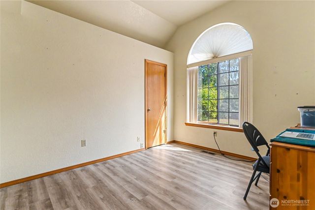 3922 14th Court NE, Olympia, WA 98506
