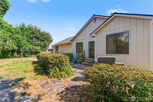 3922 14th Court NE, Olympia, WA 98506