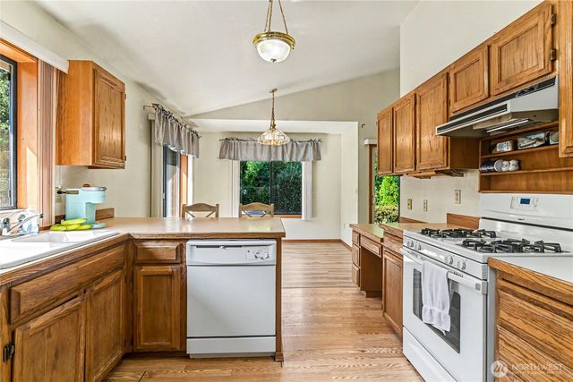 3922 14th Court NE, Olympia, WA 98506