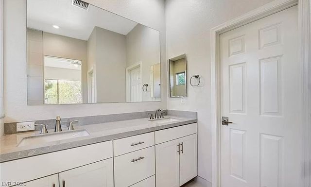 7 Hammock Dunes Court, Henderson, NV 89052