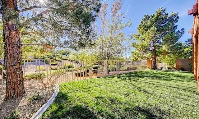 7 Hammock Dunes Court, Henderson, NV 89052