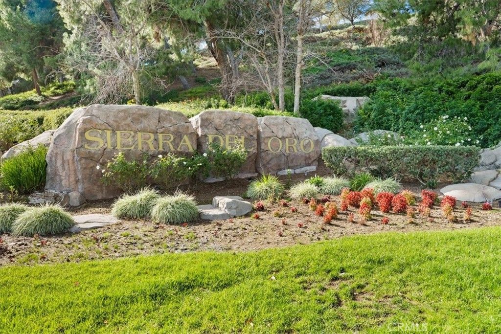 Image 3 of property listing at 1430 Elderwood Drive, Corona, CA 92882